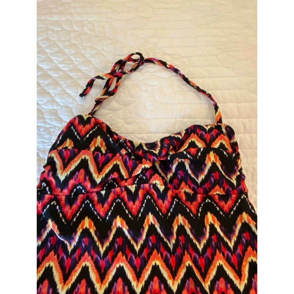 Catalina Womens Halter Swimsuit  Top Size Large Aztec Design Pool Vacation Cruis